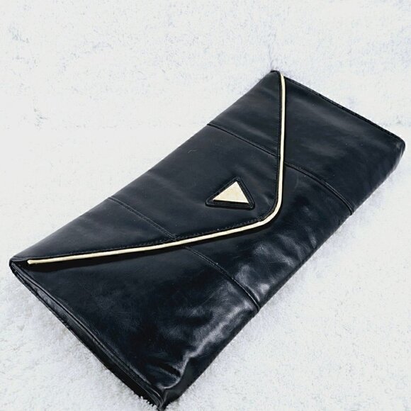 Guess Black Faux Leather Large Envelope Clutch - Picture 4 of 10